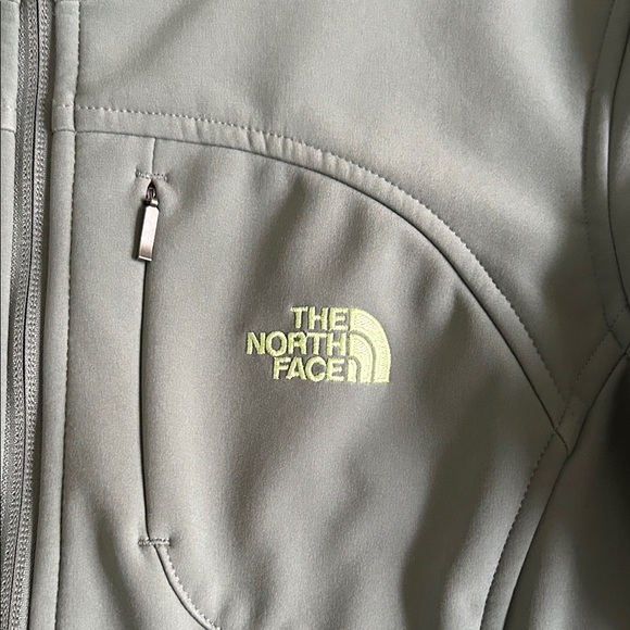 The North Face Jacket - Picture 2 of 7